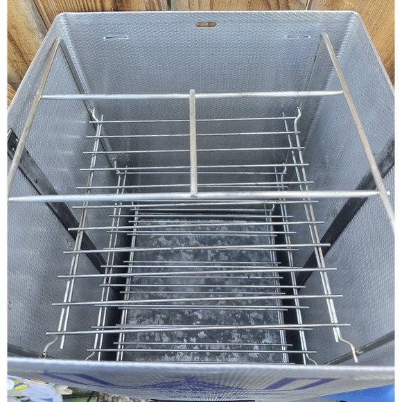 Vintage Little Chief Home  Electric Smoker With Racks Pan Wood Chips - Picture 8 of 16